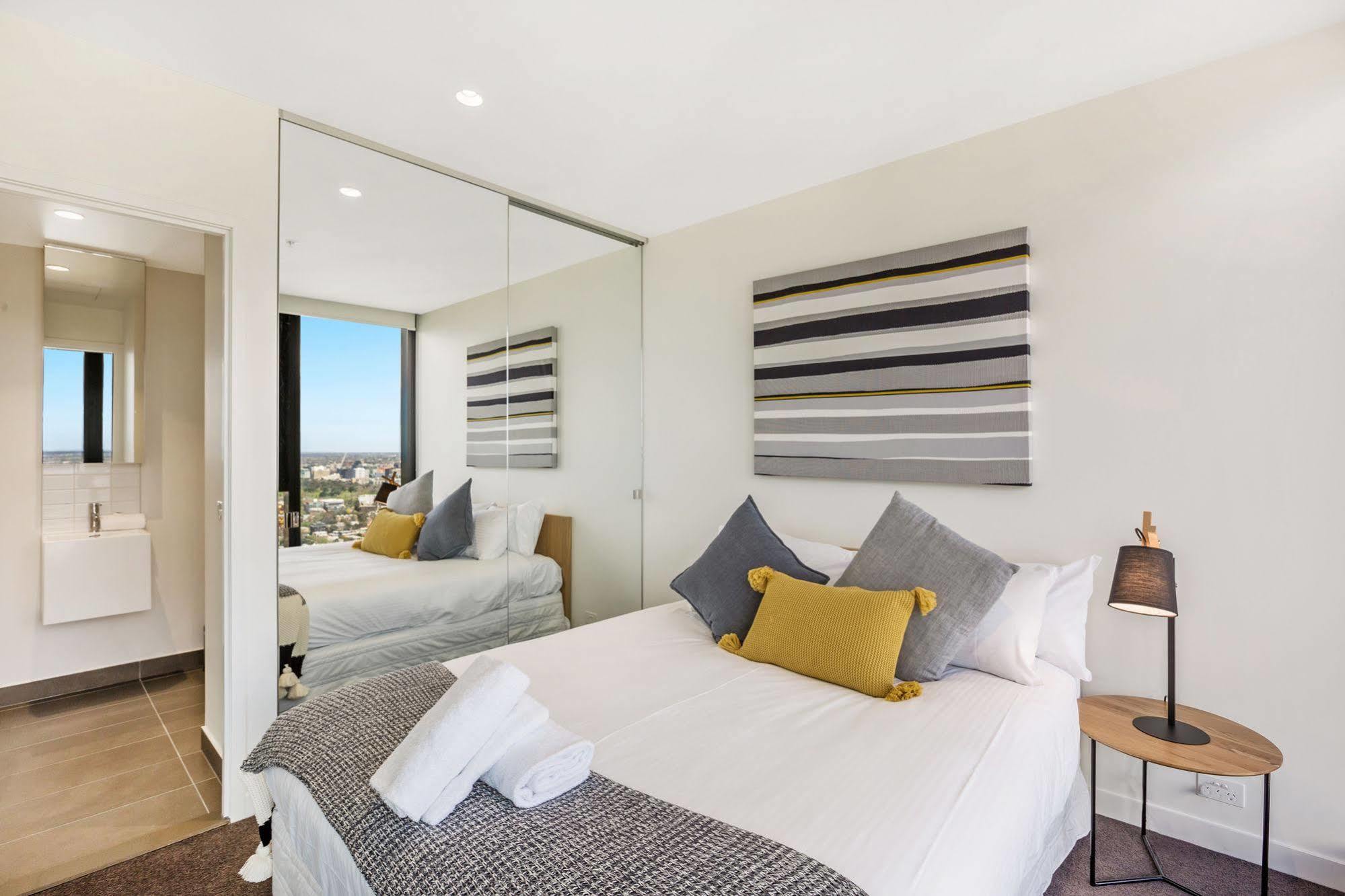 Serviced Apartments Melbourne - Platinum Eksteriør bilde